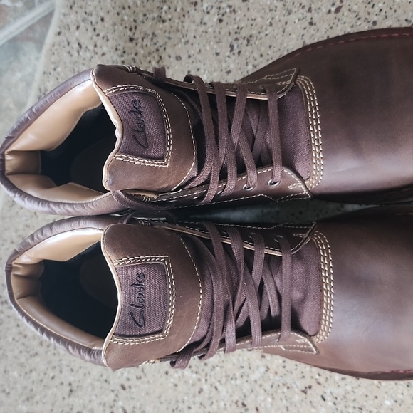 Clarks Varby Top Ankle Boot - Picture 4 of 7